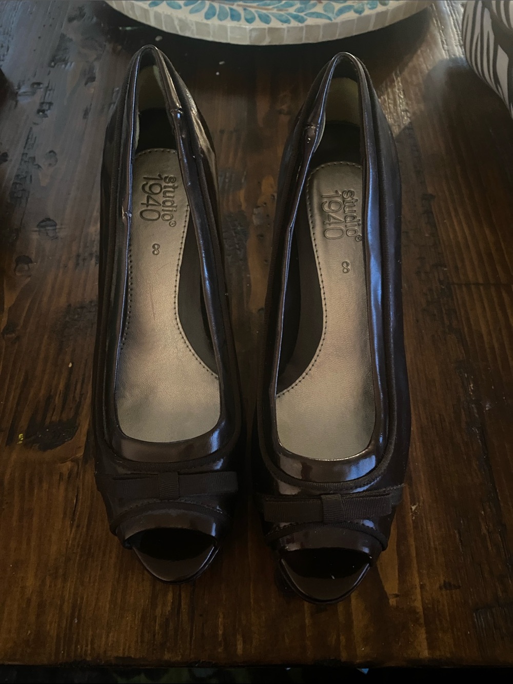 Studio 1940 Women's Dark Brown Patent Peep-Toe Heels